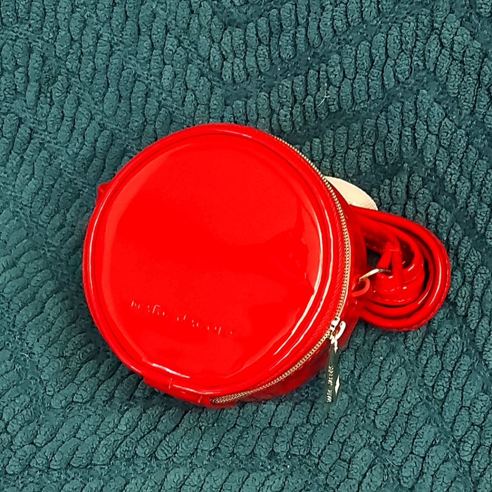 ✨️Moving SALE✨️Marc Jacobs Red Round Crossbody Bag